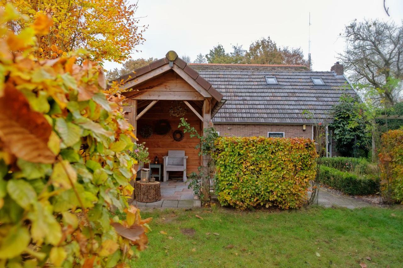 Oes-Tilber Bed & Breakfast Zweeloo Exterior photo